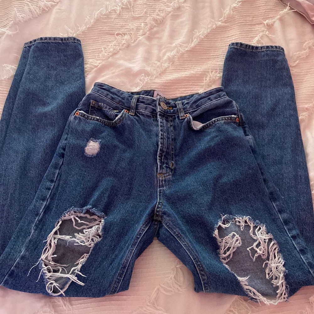 OU BDG High-Rise Mom / distressed